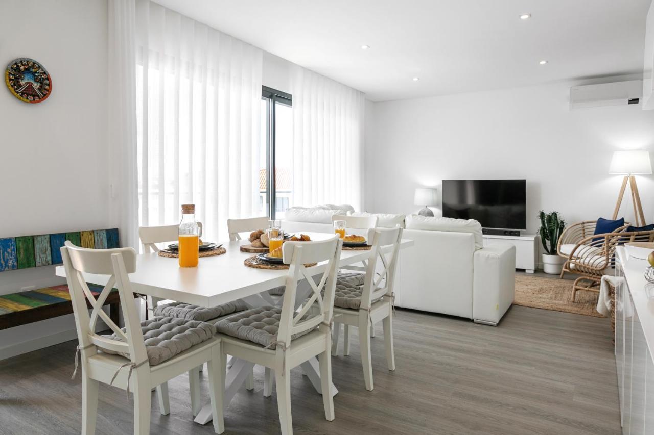Consolacao & Supertubos Beach House Bagian luar foto