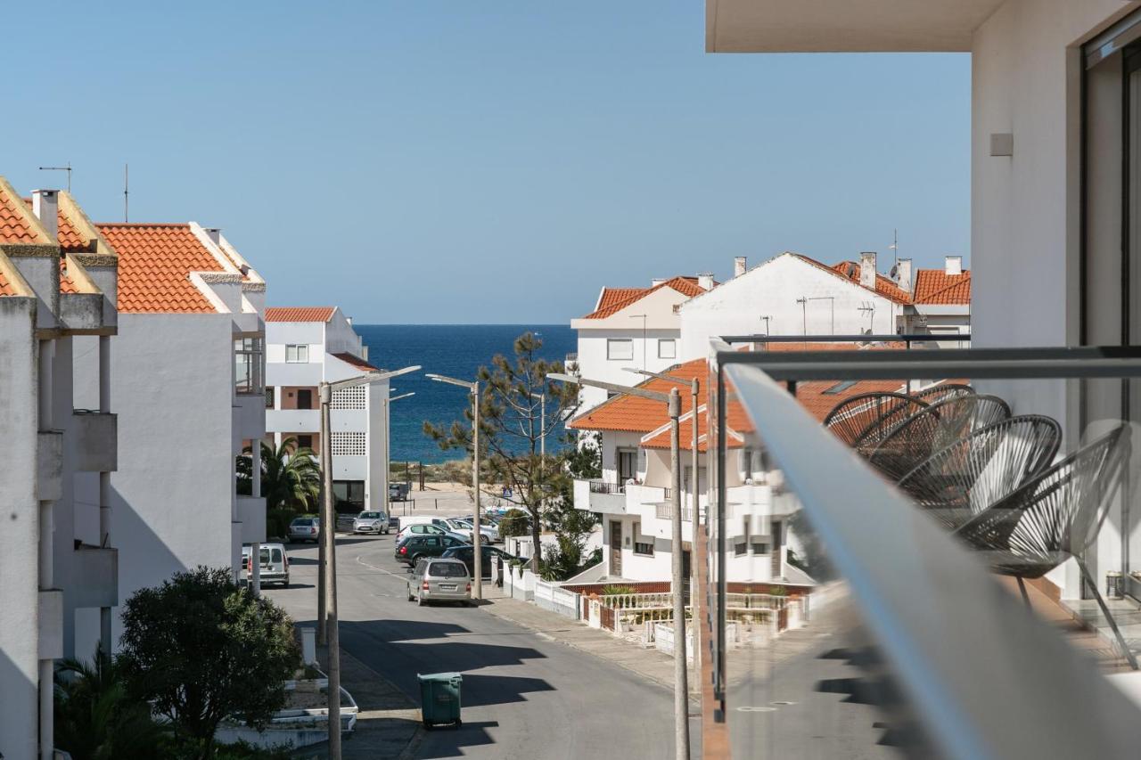 Consolacao & Supertubos Beach House Bagian luar foto