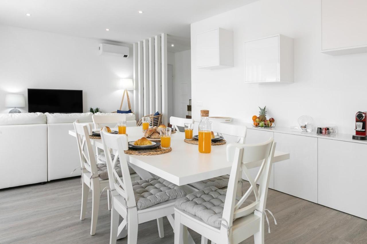Consolacao & Supertubos Beach House Bagian luar foto